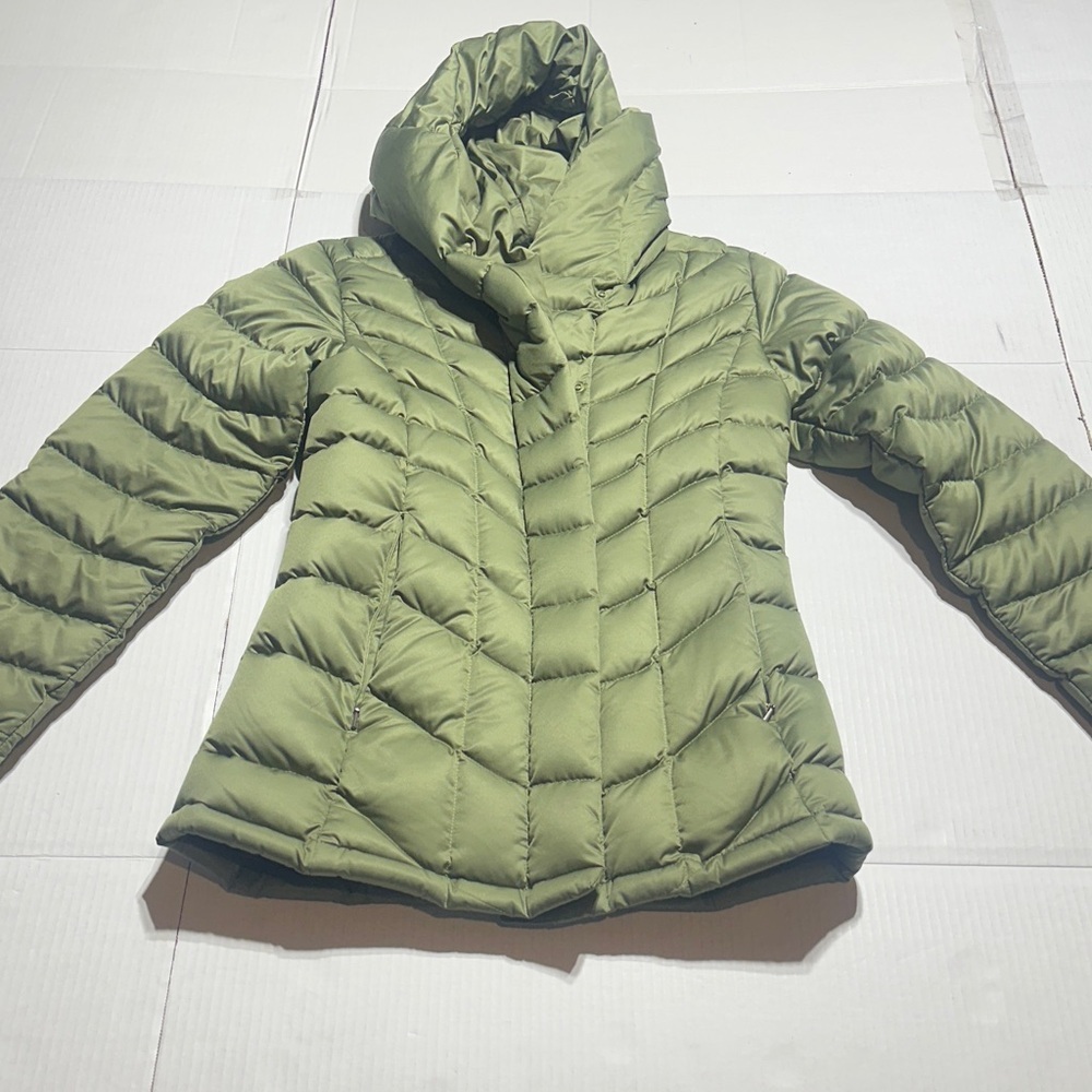 Patagonia Women's olive drab Puffer Jacket w zippers and snap buttons goosedown - Picture 1 of 14
